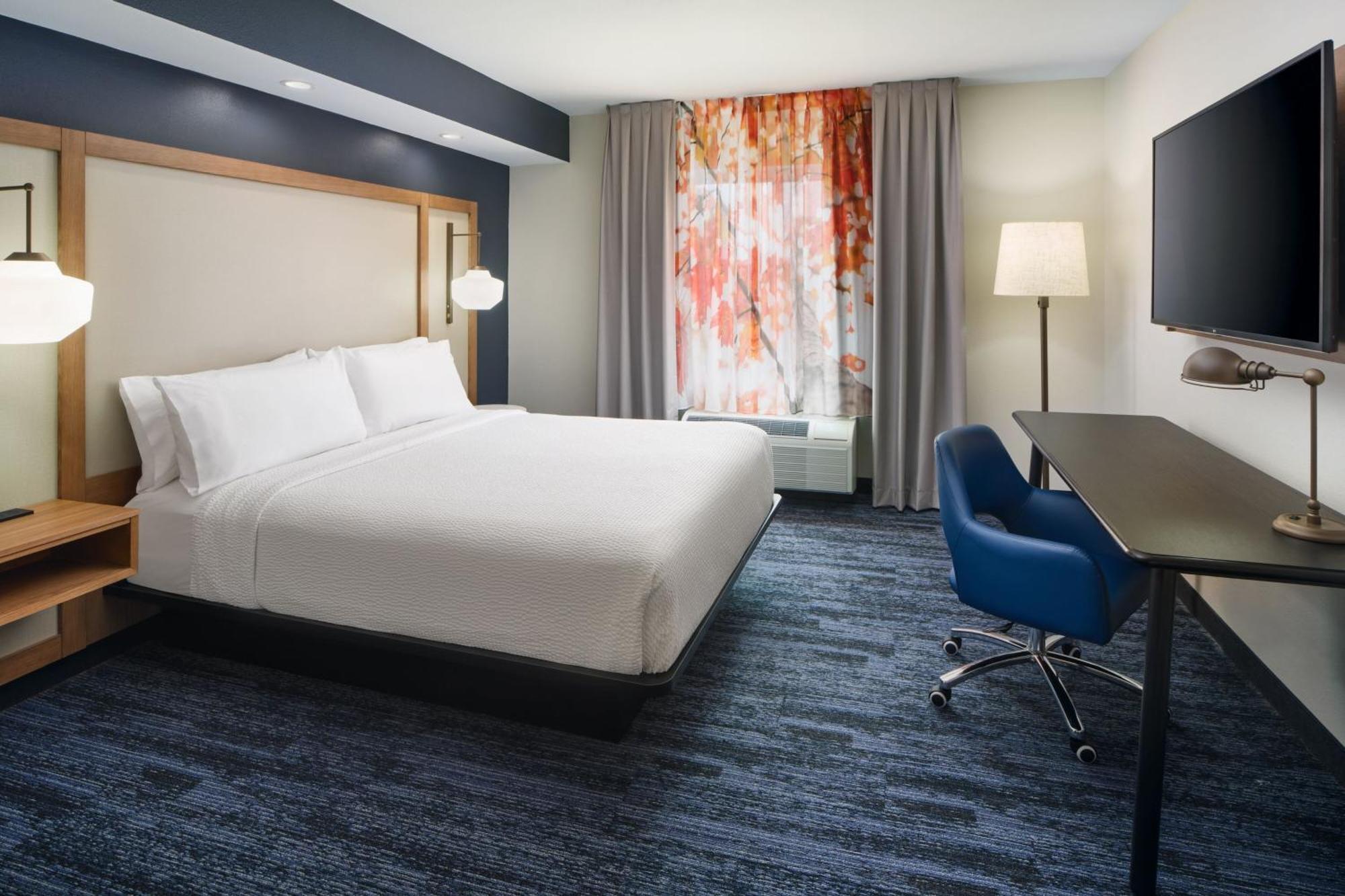 Fairfield Inn & Suites Auburn Опеліка Екстер'єр фото