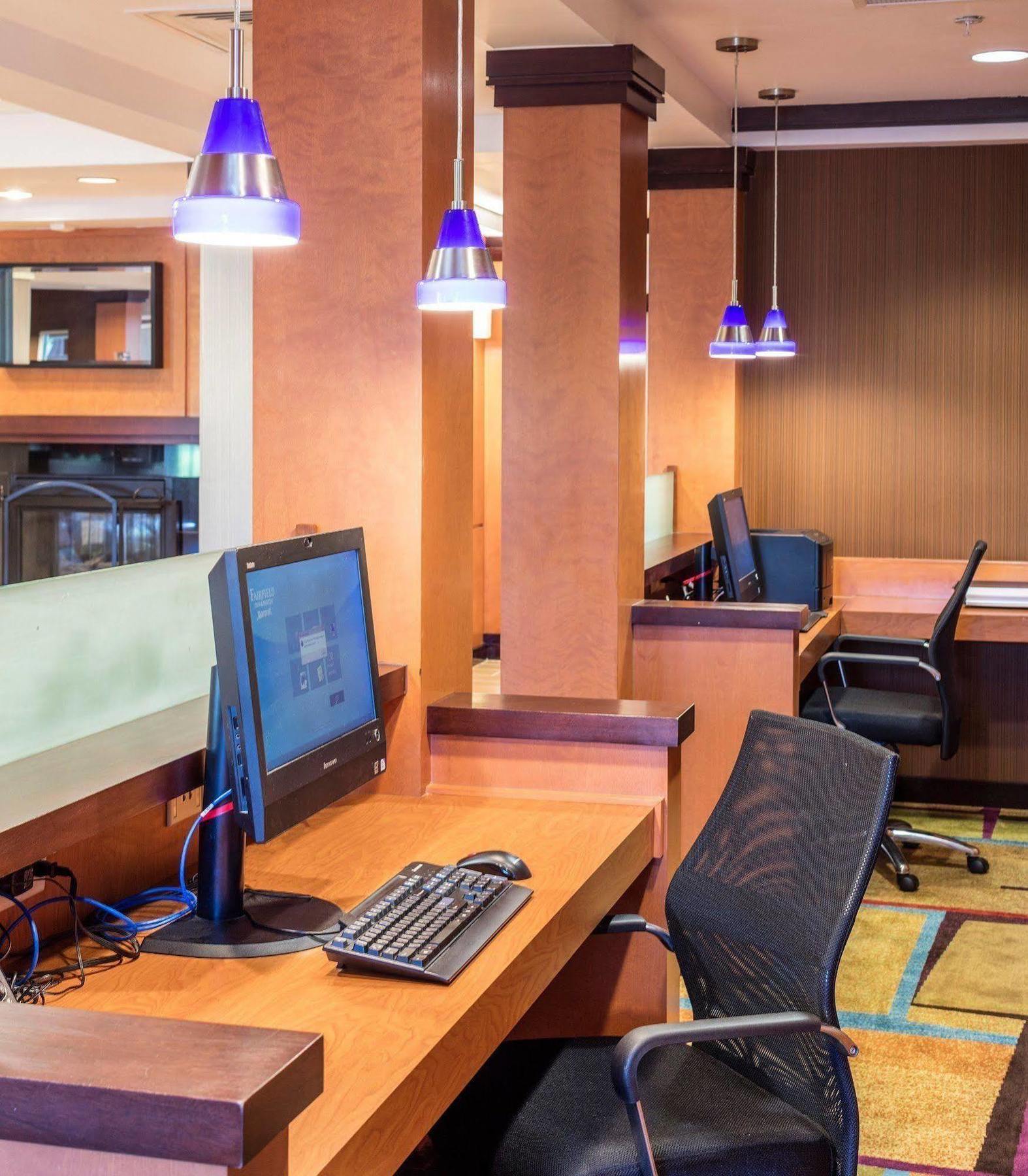 Fairfield Inn & Suites Auburn Опеліка Екстер'єр фото